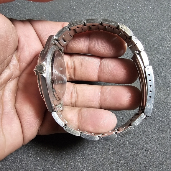 Advance Mens Silvertone Fashion Quartz Watch Working PUR54813W shows signs of we - Picture 4 of 10